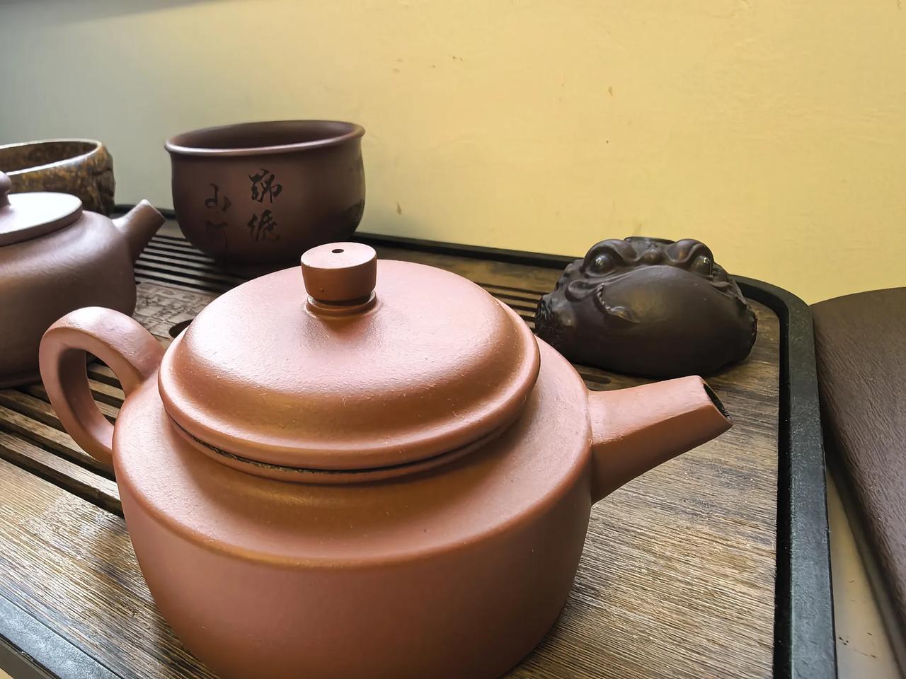 喝茶，给你最大的感悟是什么喝茶最大的感悟就是既费茶叶又费水，一天一壶茶，天天喝水