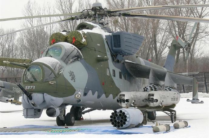 每天认识一件兵器 俄罗斯Mi-35“雌鹿E”武装直升机Mi-35是俄罗斯米里设计