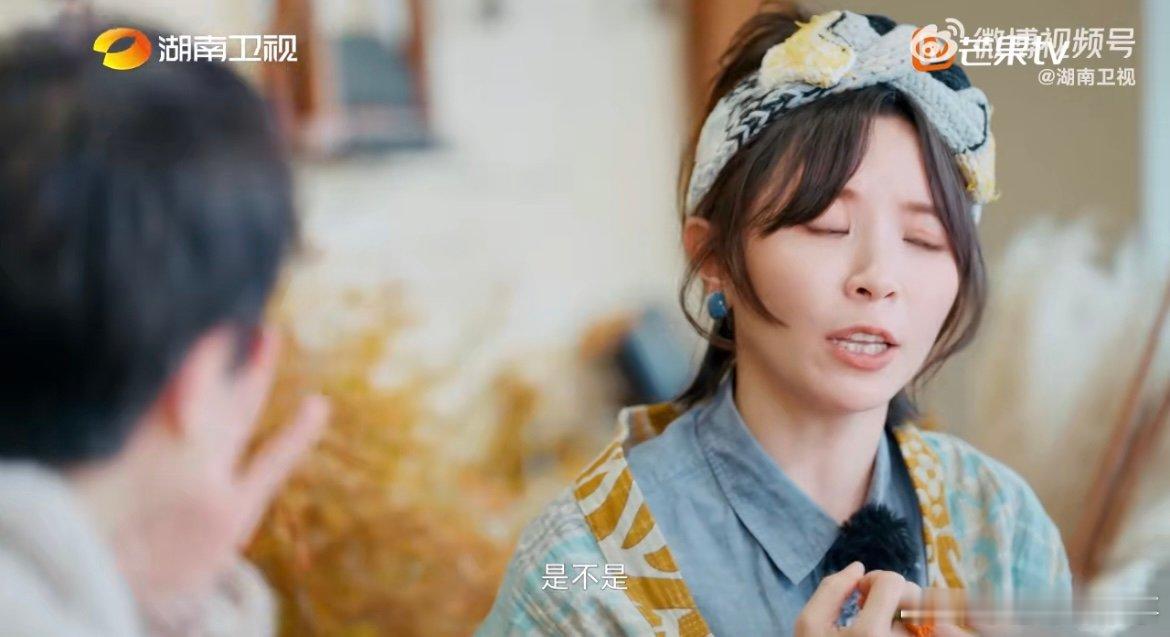 黄雅莉给自己生了个歌迷 黄雅莉骄傲分享儿子阿布的小偏爱，害怕时会奔向放着自己歌声