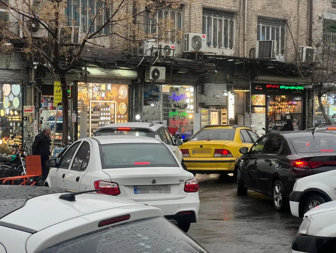 瞒不住了！
3月2日，北京消息，受美以联合打击影响，伊朗局势突变。中国外贸商魏晓