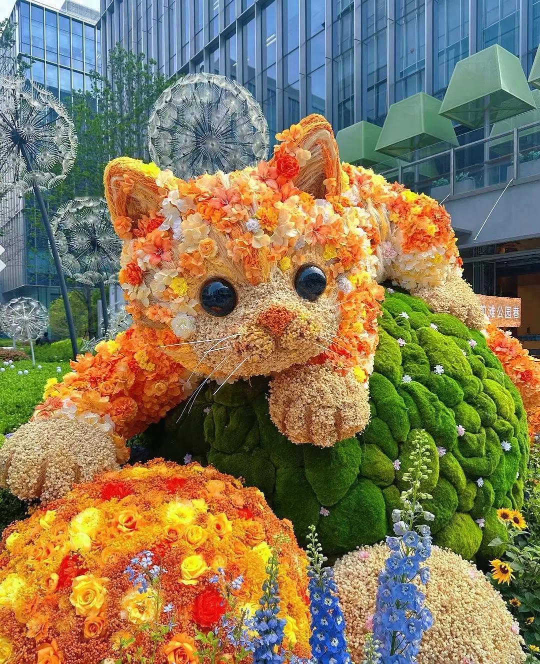 年龄越大，越该明白的事：

1、你穷，不要怨父母，怪老婆，整天唉声叹气。

2、