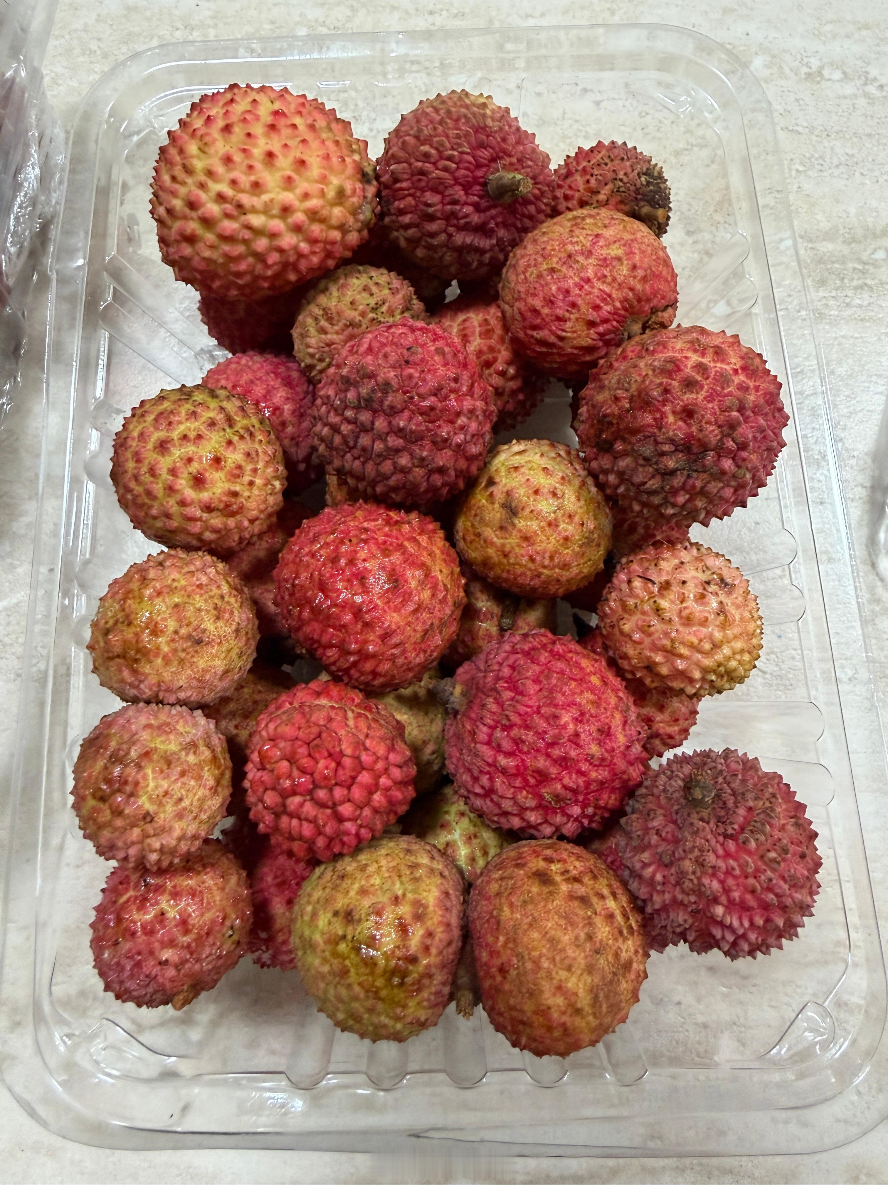 今年的桂味不光是贵啊，味道也不好涩涩的 