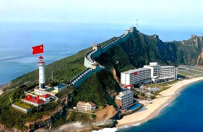 钓鱼岛上的灯塔，到底该不该拆？这个问题看似只是拆一座建筑，实际上背后涉及主权、法