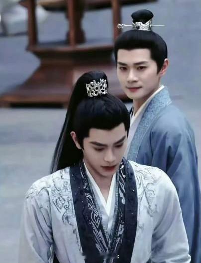 #曹骏沉香长大这么野的吗#翩翩少年郎啊[苦涩] ​​​