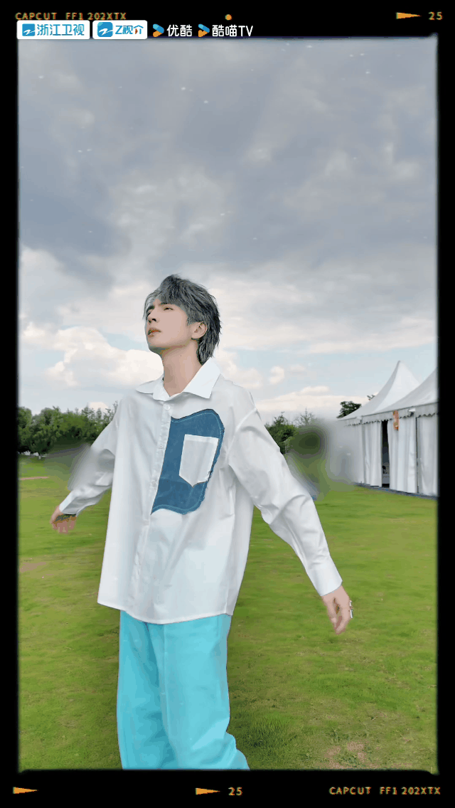 #蒲熠星新发色#蒲熠星第一个音综来啦！奶奶灰发色好绝啊啊啊啊啊[舔屏][舔屏][
