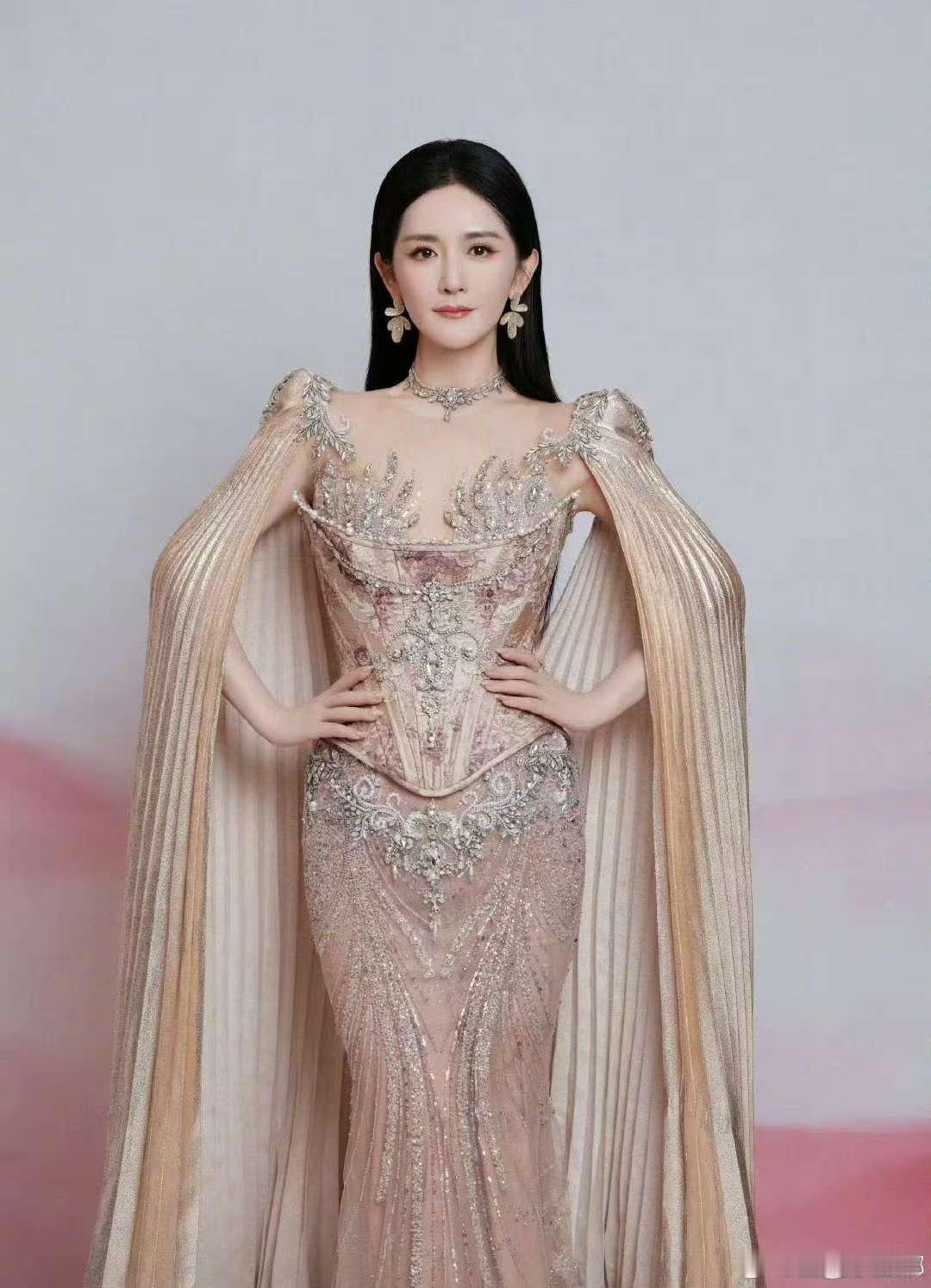 谢娜主持娜的vlog谢娜看来以后要多直播直播谢娜微博之夜主持 vlog 安排上，