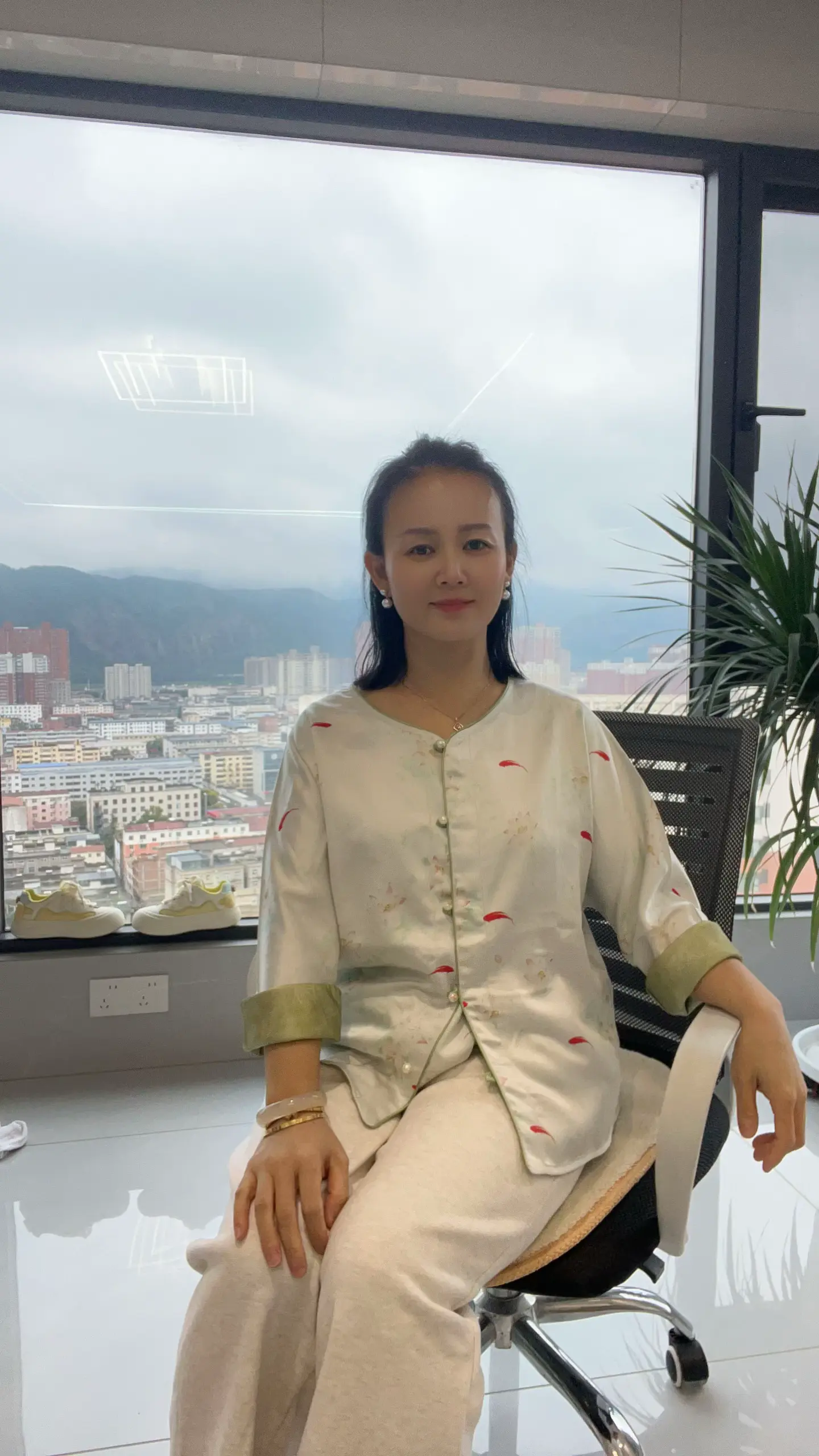 人生中最好的六位导师：母亲的眼泪，父亲的低头，亲戚的冷漠，朋友的离开...