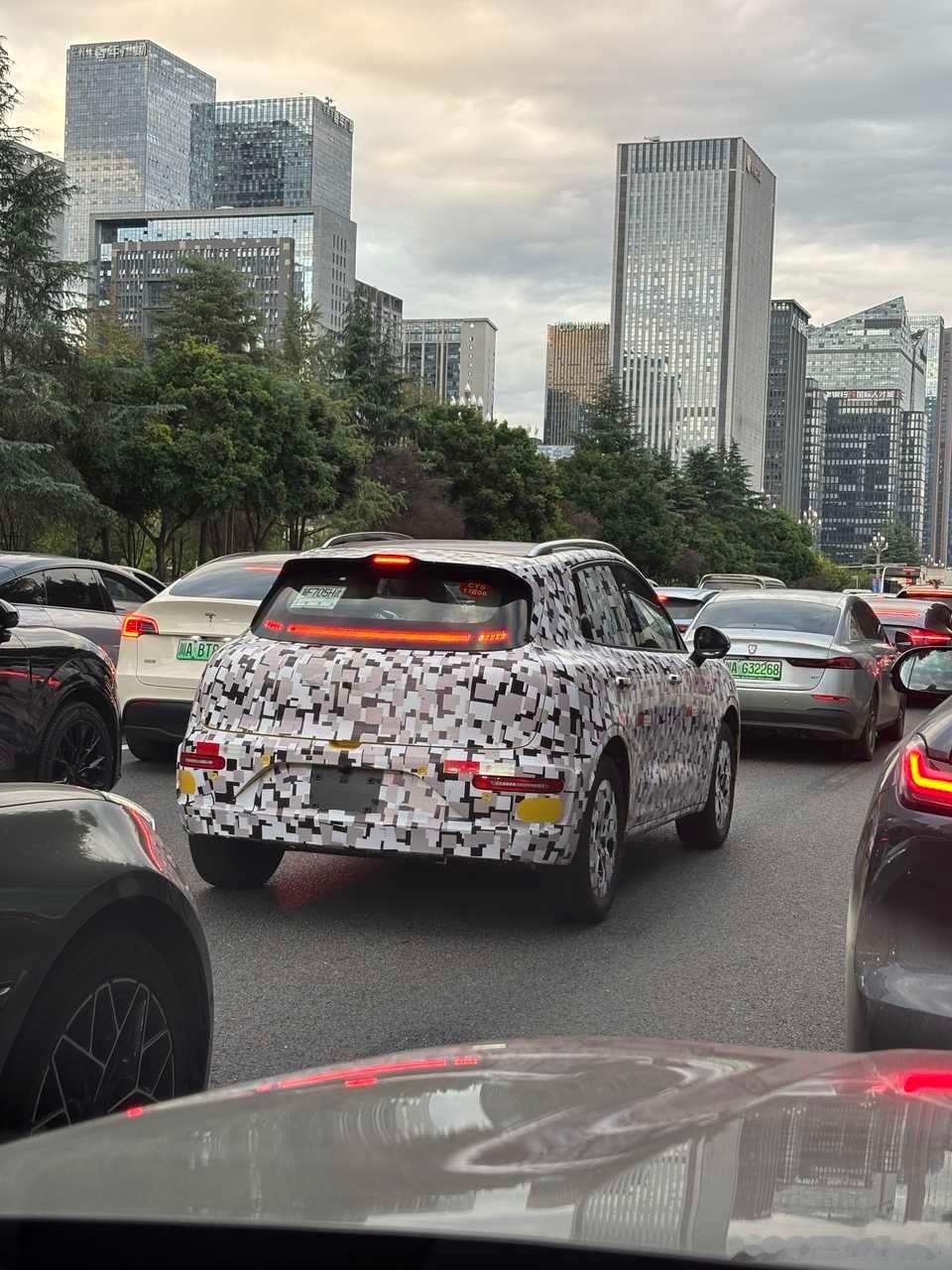 感谢网友的分享，各位大咖看看这是哪一款新车型？