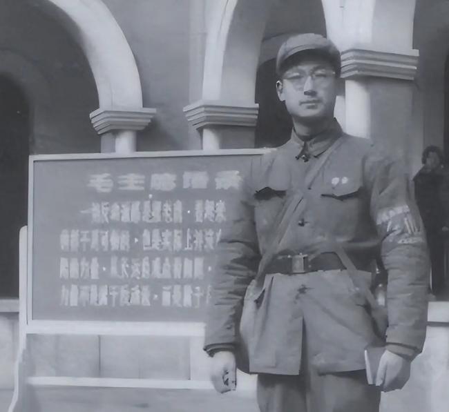 1962年，陈再道的儿子因为通敌被抓进了监狱，此事很快传到了毛主席耳中，得知此事