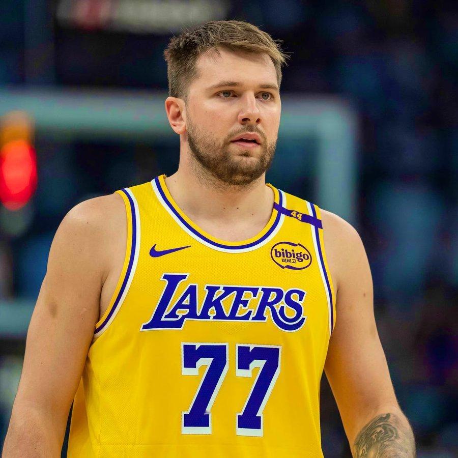 最新报道，东契奇将在明天比赛中迎来复出！东契奇已经返回美国东契奇已经归队