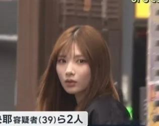 嫌疑人女店长因为长的太漂亮，被所有人认为没有罪，要求释放，你们信不信。

最近日