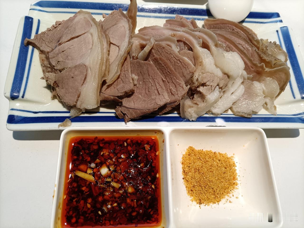 刷抖音刷懵了！前几天刚打卡的羊肉店居然倒闭清仓了😮

前几天特意绕路带儿子，找