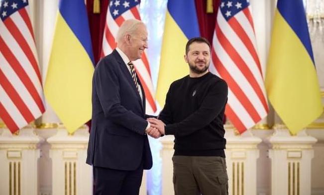 截止到目前，美国向乌克兰提供的援助总额达662亿美元，这个金额超过俄罗斯2021