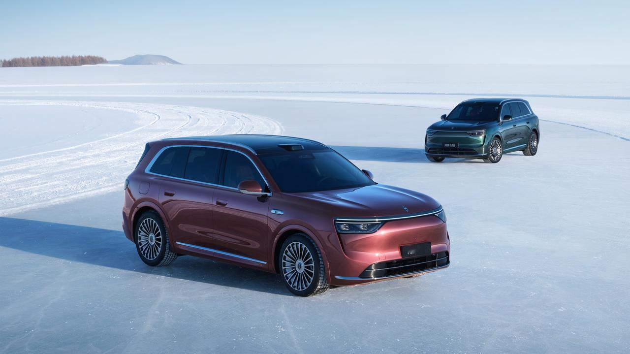 从“买LOGO”到“买体验”,问界M8掌握高端市场定义权  
高端SUV市场正经