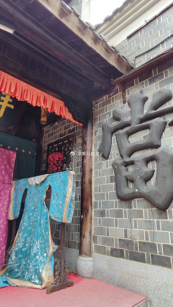 【风险比收益大】市场乱虾🦐行情，热点乱跳，难抓，请管住手。 
