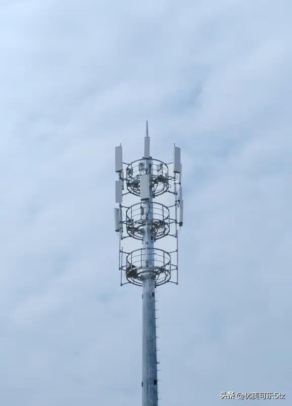 移动凭借着深厚的技术底蕴和庞大的基站建设，打造出了覆盖广泛且信号强劲的网络。在繁