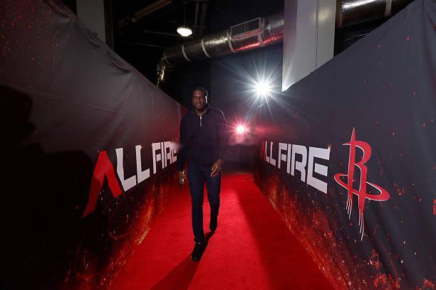 到目前为止，卡佩拉在本赛季只有两场比赛中的出场时间超过了20分钟，两场都是对阵独