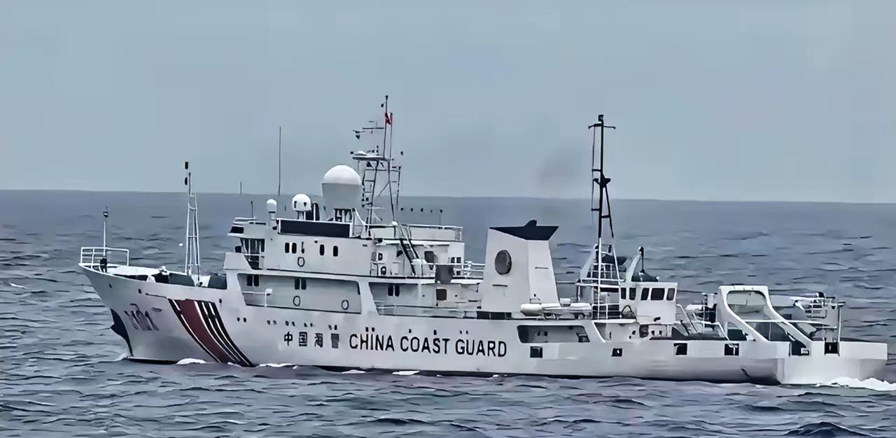 东沙爆发激烈对峙，台中舰威胁采取行动后，直接提速对着大陆海警船冲了过去，奉命撞舰
