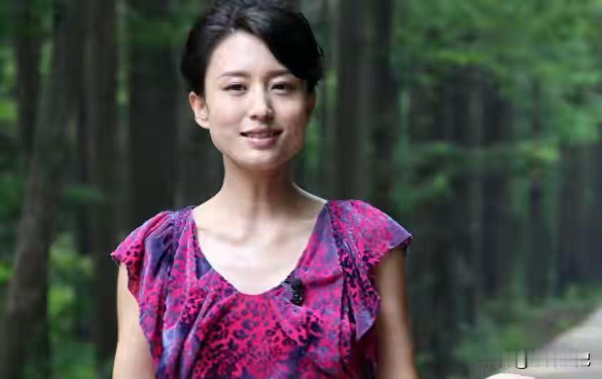包养4个男人，嫁给70岁富商？央视女主持身上传闻究竟有多离谱？

网友评论：
为