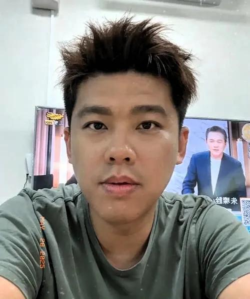 当年那场60万官司怎么成了复出路上的绊脚石？
最近网上炸开了锅，说那个叫葛斯齐的