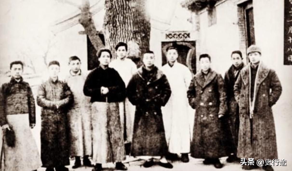 毛主席一生六大好友：
1、虚竹之友：蔡和森
2、寒梅之友：周恩来
3、兰花之友：