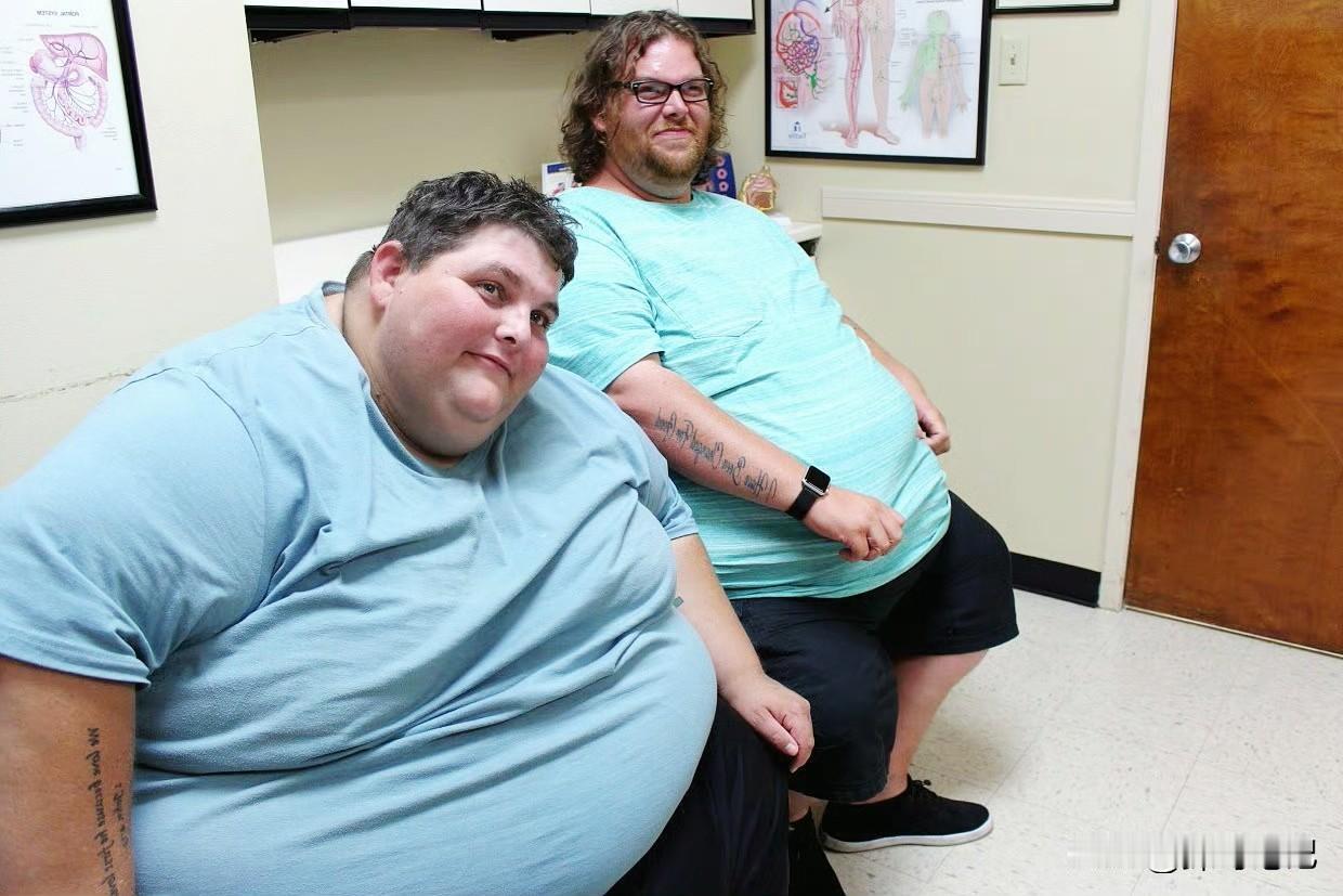 很多被洗脑的年轻女孩都迷信和白人的“混血宝宝更优秀”这事，其实这有点想当然。
