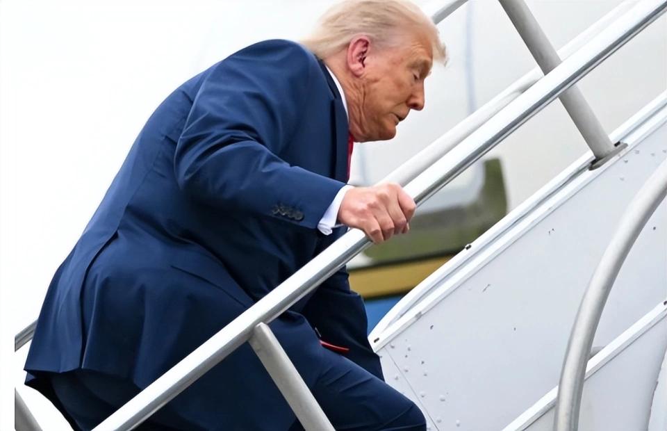 世界真的让人说不清 ，以美国为首联合国军打朝鲜，苏联、中国相助，把联合国军钉在3