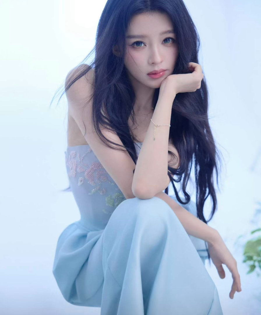 孙怡《萱草花》封神治愈！全网沦陷：这才是浪姐年度最杀温柔舞台 