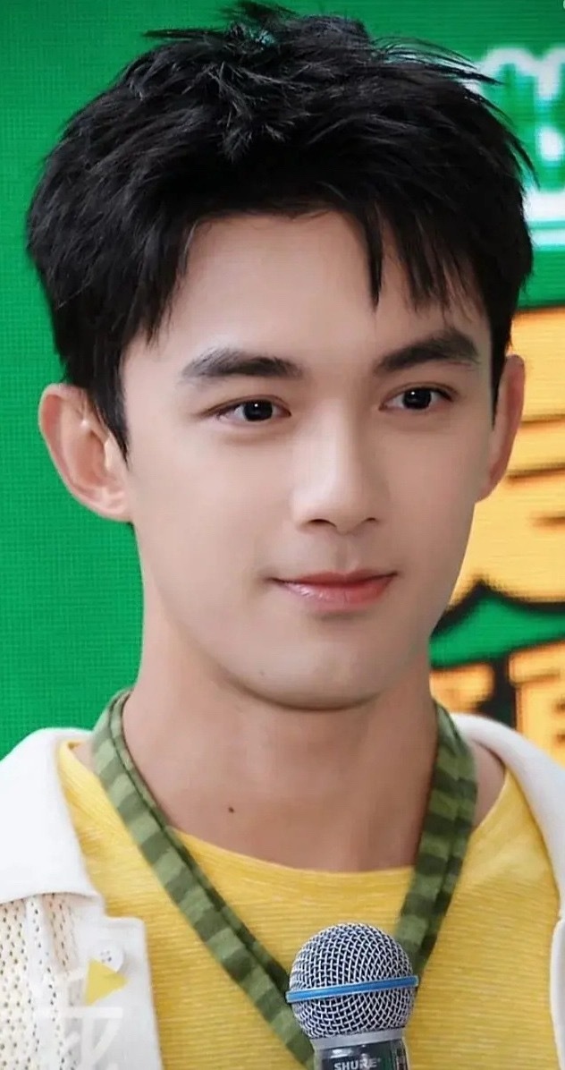 吴磊今日份活动状态，给打几分？ 