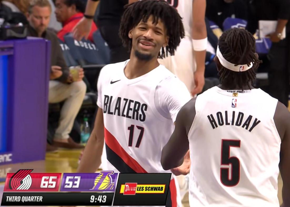 兄弟们情况不妙，今天是湖三崩！ 开拓者vs湖人 杨瀚森首战湖人 ​​​