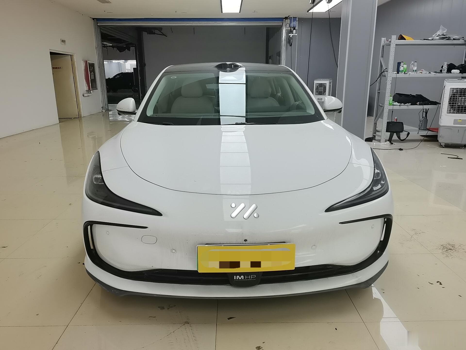 想买智己L6，但女朋友不同意！前两天帮粉丝验了一台智己L6，2025年1月上牌，