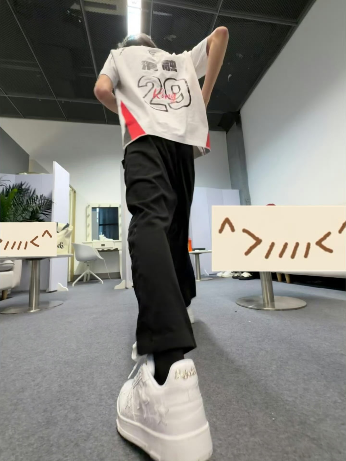 这个鞋还挺好看 