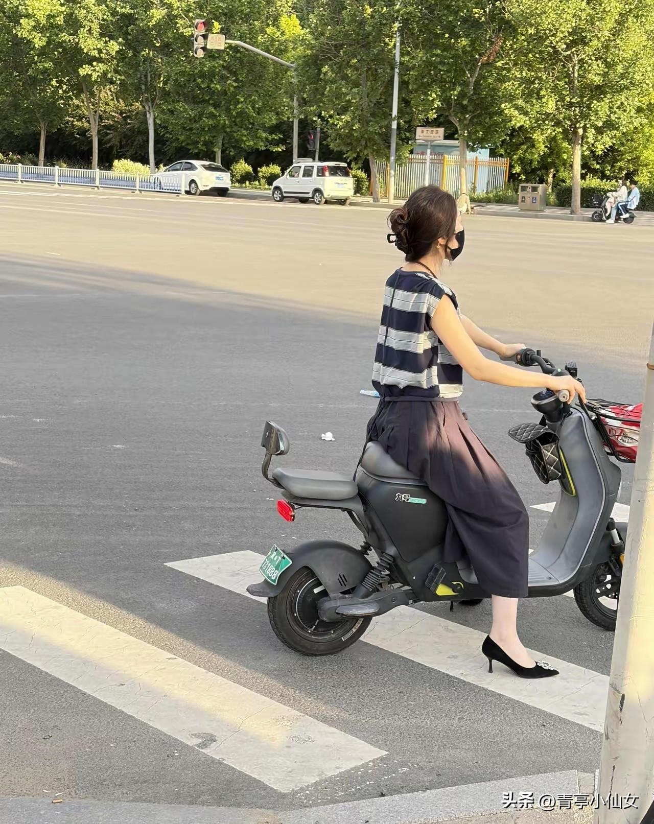 还是骑车舒服，比开车强 开车费油不说，还停车难