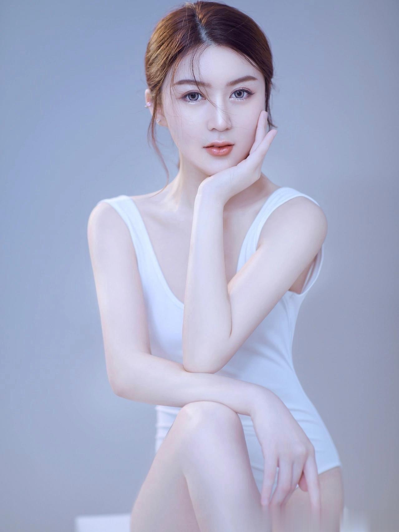 失忆我累了。但愿一觉醒来，我会失忆，会不再认识你是谁，没有任何表情从你身边走开像