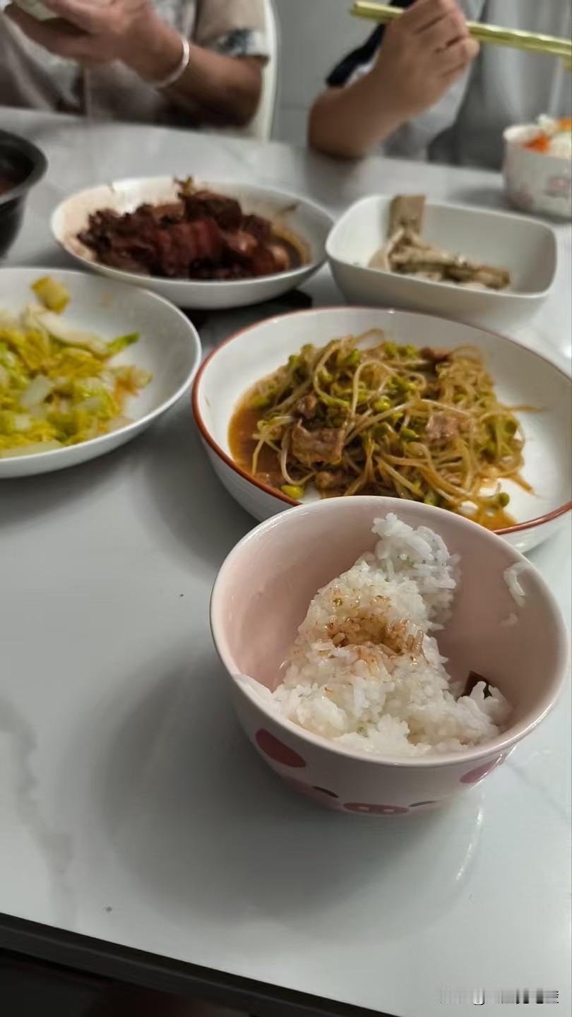 分享生活中尴尬的瞬间
 
谁懂啊！上周去超市买东西，本来挺顺利的，结果结账时直接