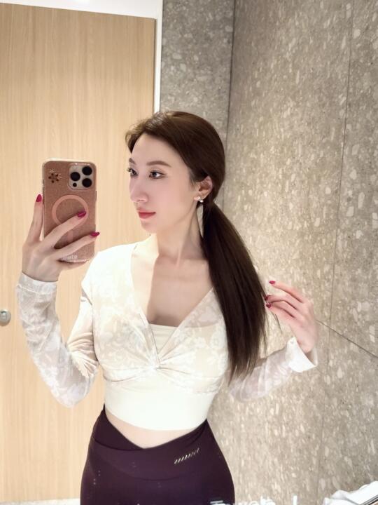 都去看老外吧 老内随便发两张