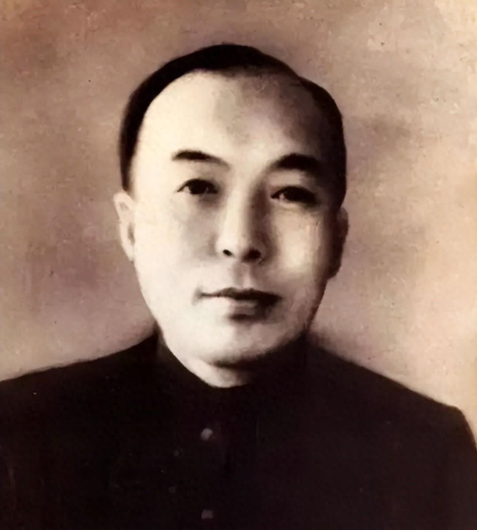 李兆麟被军统先下毒后捅刀狠毒至极，幕后主谋后来都遭到报应死得非常惨！
1949年