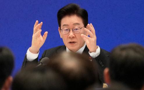 韩国总统李在明表态，宣布了他对日本历史问题的看法。他说：历史问题固然重要，但将这