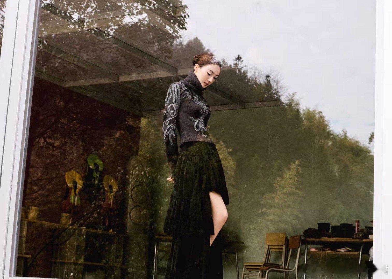 杨幂金晨宋茜生图状态 金晨这生图状态也太能打了！颜值在线气质出众，随便一拍都是画