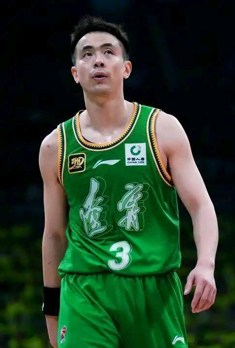 辽宁男篮输给了深圳，现在的辽宁男篮真的是谁都能输啊，在主力球员接连离开就该预料到