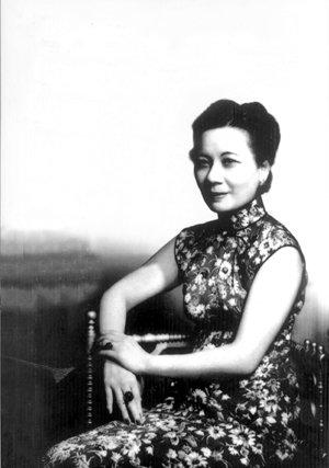 1947年，宋美龄5.6克拉的非洲大钻戒丢了，蒋介石认为堂堂国民政府主席家里失窃