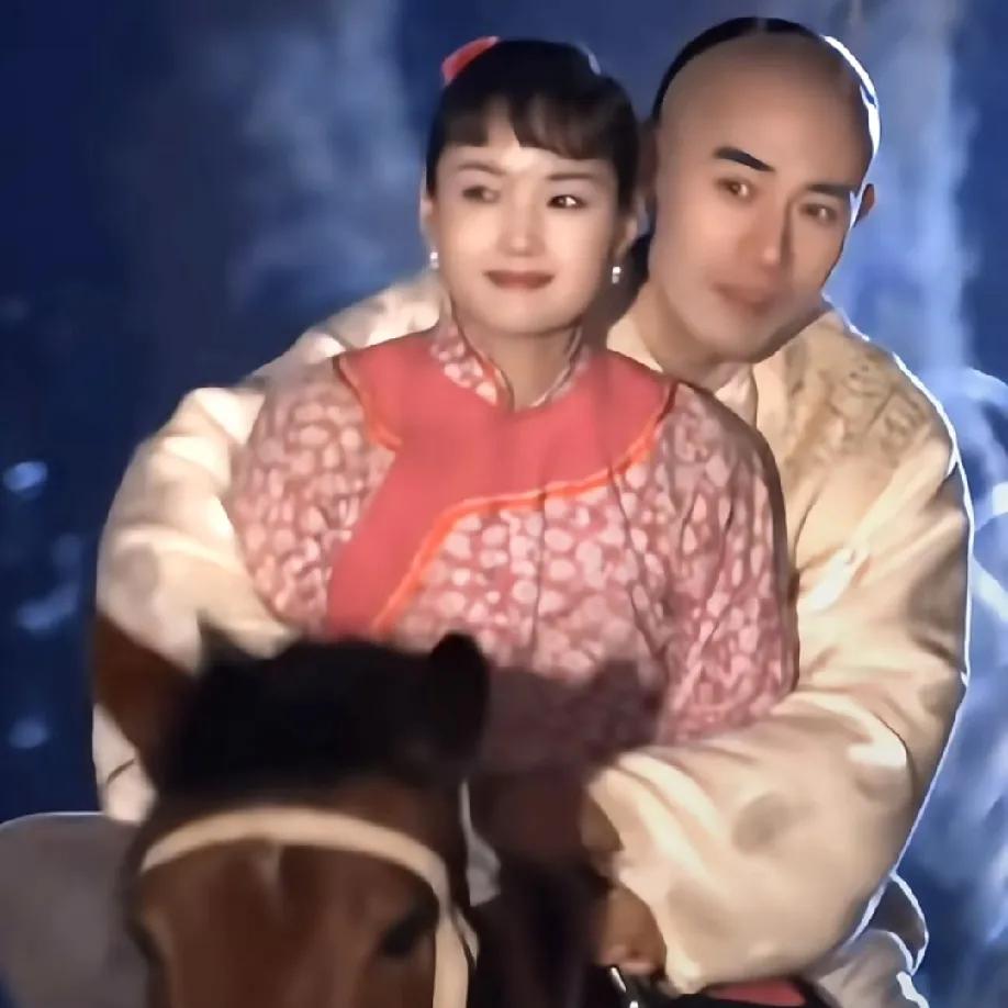 再看《大宅门》，才发现黄春真是白景琦心里独一份的存在——青梅竹马的情分，自由恋爱