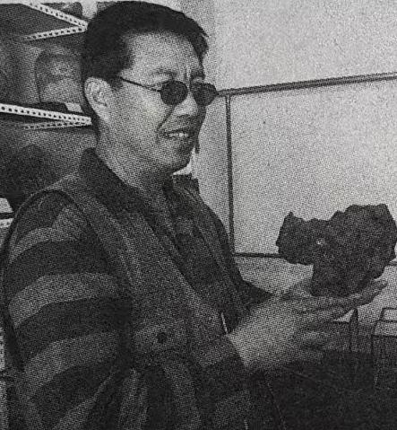 让更多人了解地外文明——
年前走访陨石收藏家梁玉明

记者：王志俭（穿石）文图