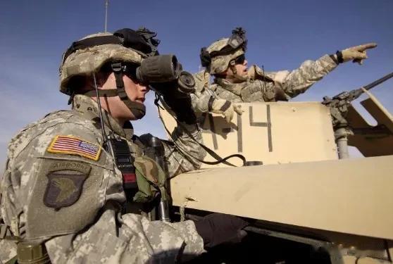 打起来了！美国不宣而战，英法德却集体失声

近几十年来，我们常见到一个熟悉的场景