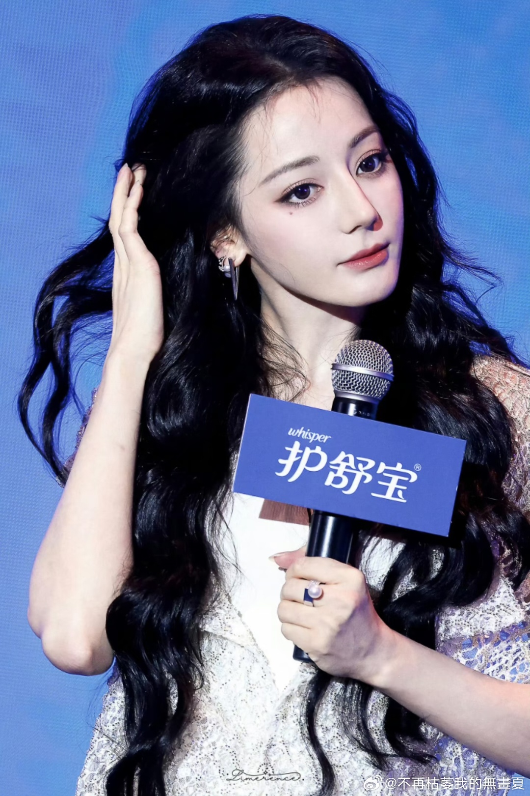 海藻般的长发——这是尹夏沫还是小美人鱼？ 