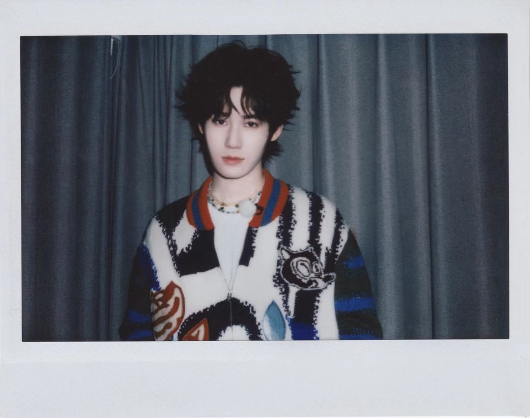 张真源出发录奔跑吧14奔跑吧 真源弟弟出发跑男啦！从青岛到海口，带着满满的能量去