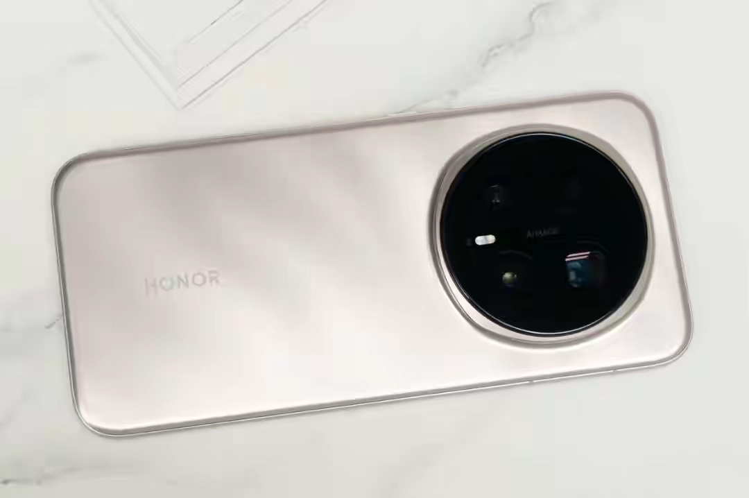 荣耀首款Pro Max登场 双2亿堆料能否改写旗舰格局 