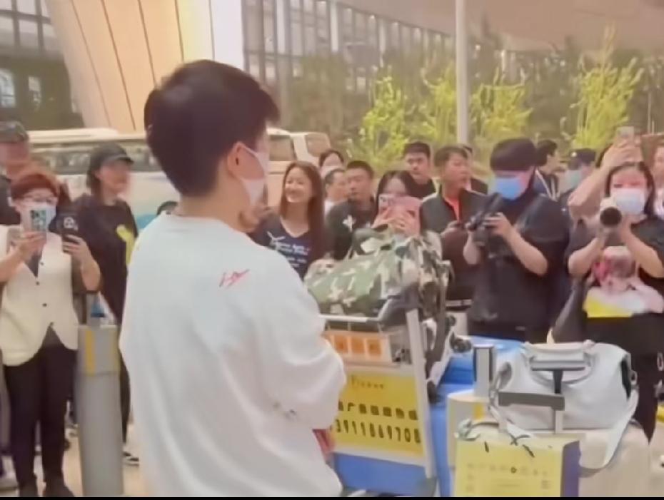永远叫不醒一个装睡的人！他们是彼此生命中最贵的贵人，相逢即是上上签[比心]是好队