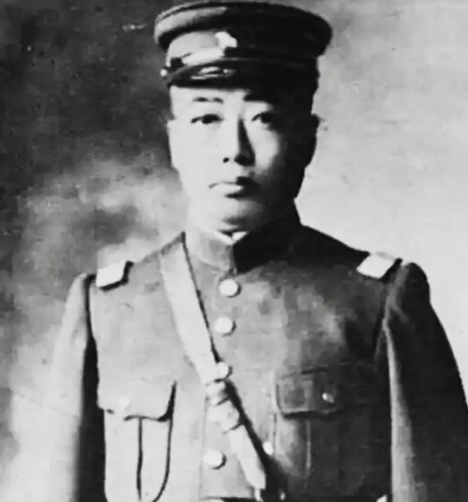 1929年1月5日，杨宇霆给父亲大办寿辰。张学良拜寿时，副官大喊：“总司令到！”