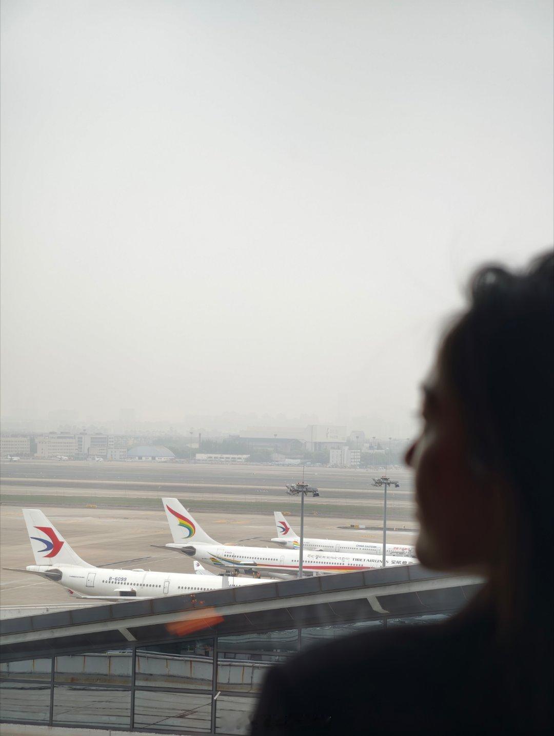 机景房get，数一数升起降落的飞机好解压 